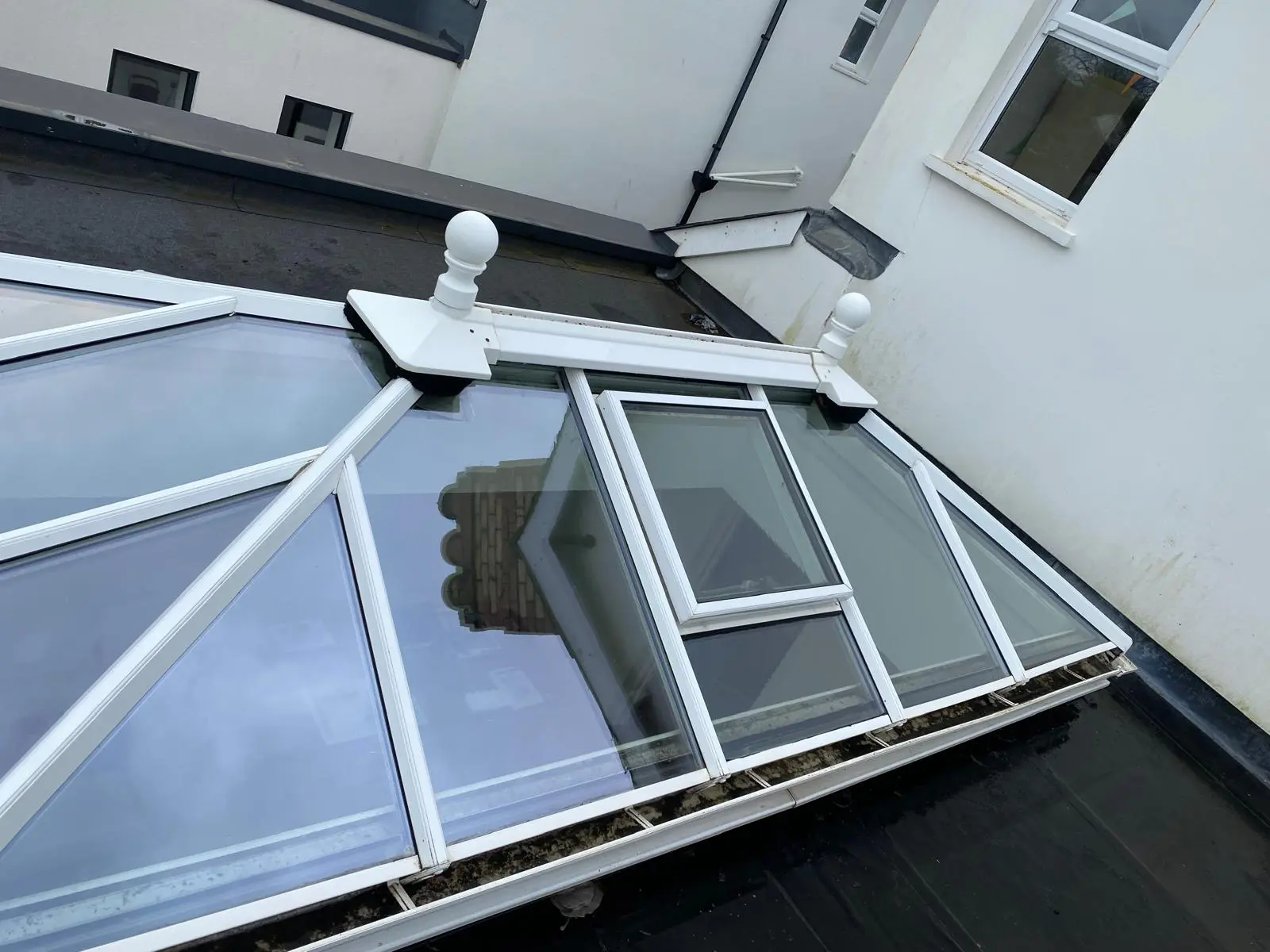 Recently cleaned conservatory and roof lantern